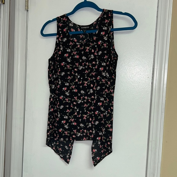 Express - XS - Floral Low Open back sleeveless top - Picture 1 of 4